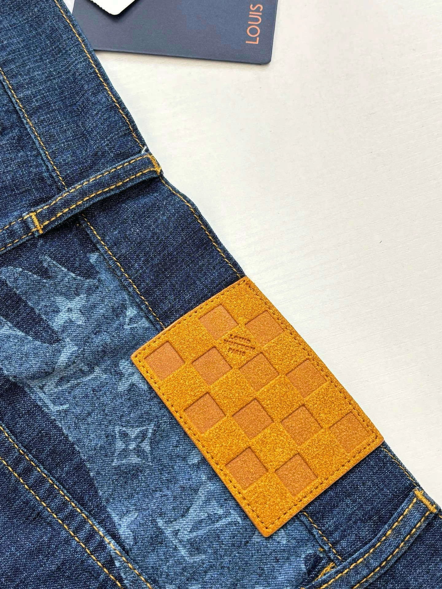 wg.luxury-- 8V Nigo oversize item:E-F363I0603